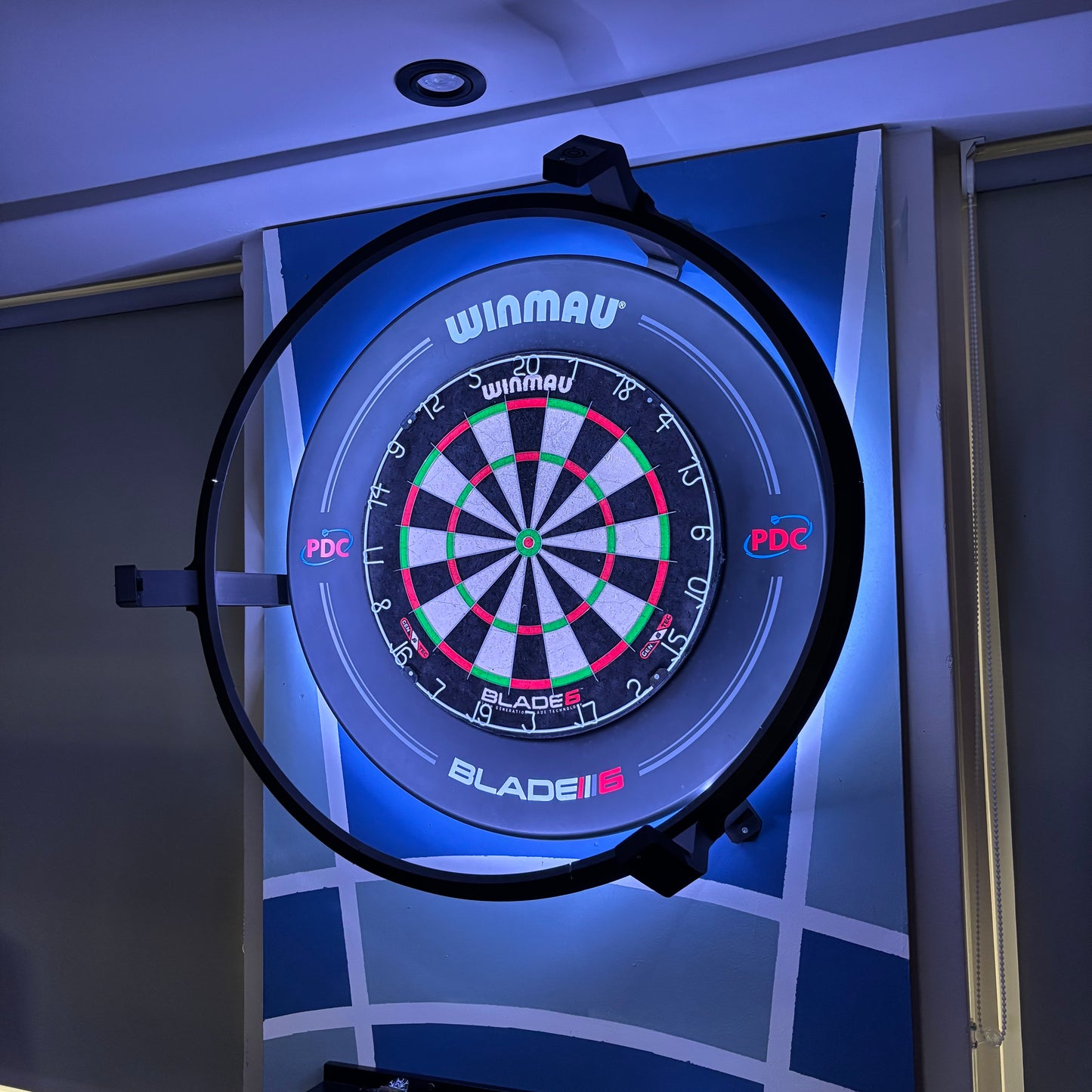 Autodarts USB-camera arm installatie dartbord