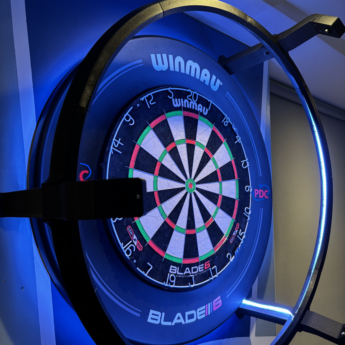 Autodarts scoringsysteem installatie LED-ring en camera's